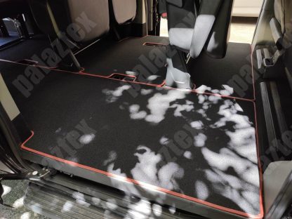 ford tourneo custom halı paspas seti uygulama görseli 1